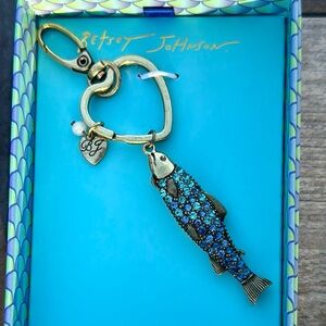 NWT! Betsey Johnson Blue Fish Rhinestone Ocean Keychain